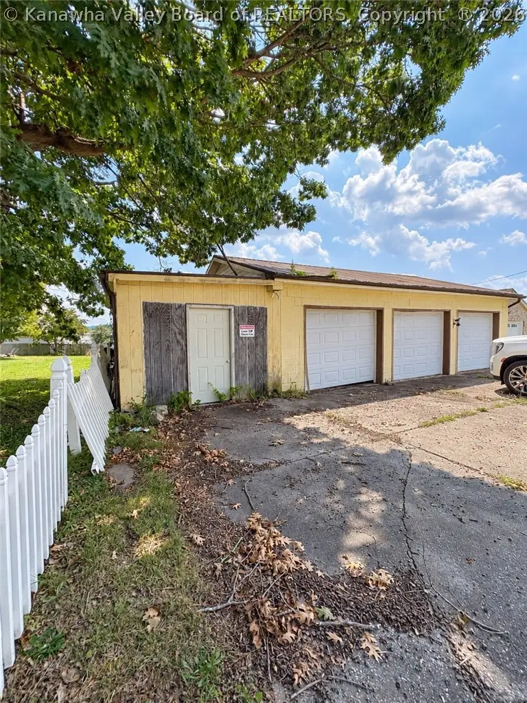 2471 Main Street, Hurricane, WV 25526 - #2