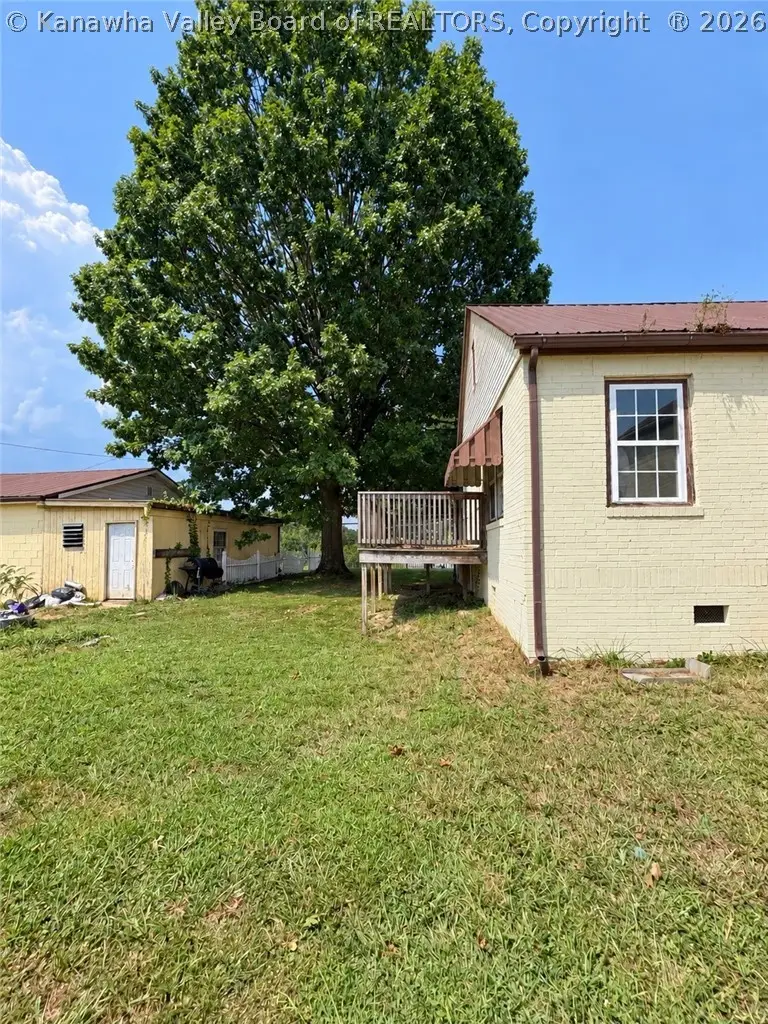 2471 Main Street, Hurricane, WV 25526 - #3