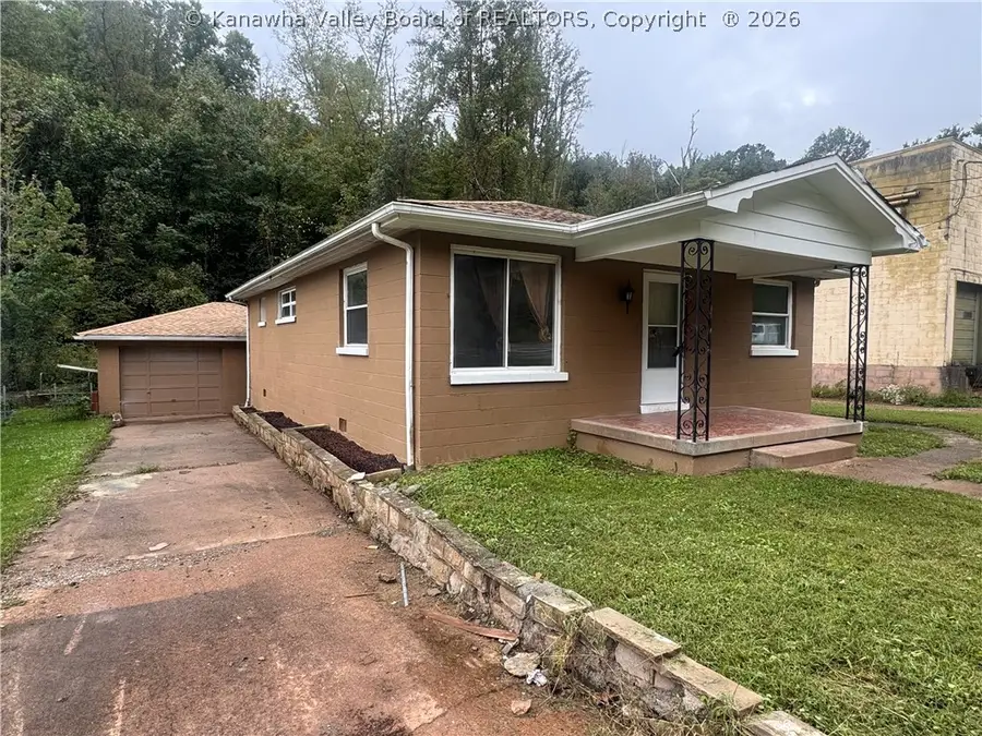 4431 Washington Street W, Charleston, WV 25313 - #2