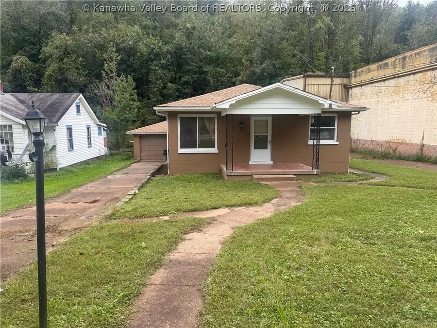 4431 Washington Street W, Charleston, WV 25313 - #3