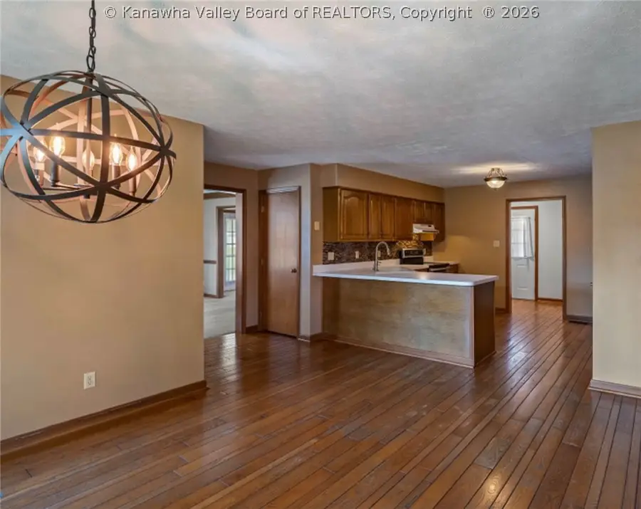 6 Hampton Road, Winfield, WV 25213 - #3