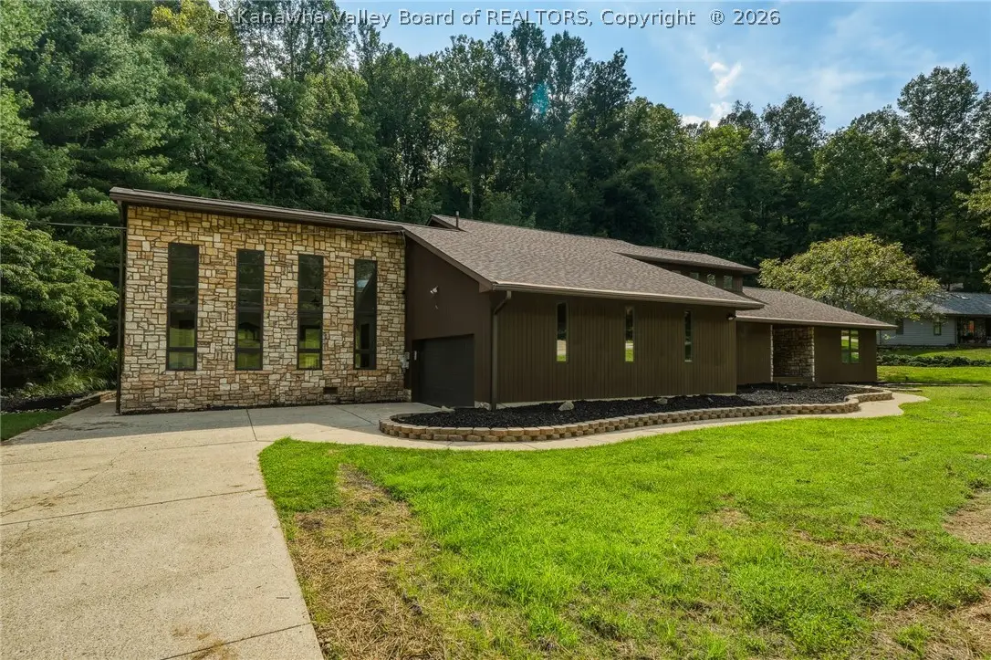 102 Rustic Highlands Road, Hurricane, WV 25526 - #1