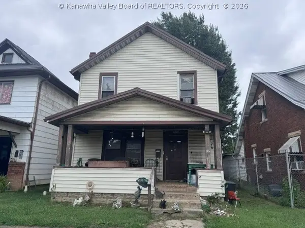 204 8th Avenue, Huntington, WV 25701