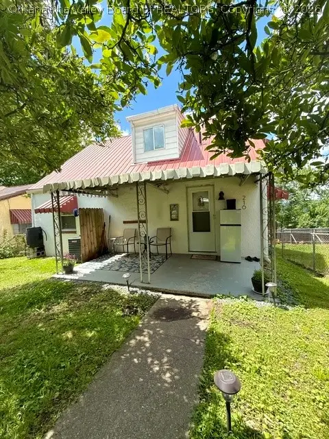 216 Sunset Drive, Charleston, WV 25301
