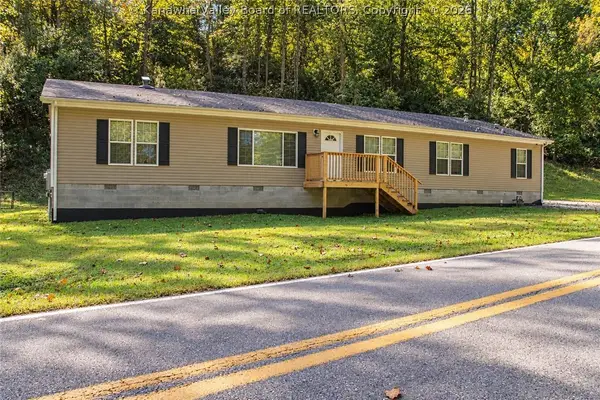 5968 Quick Road, Elkview, WV 25071