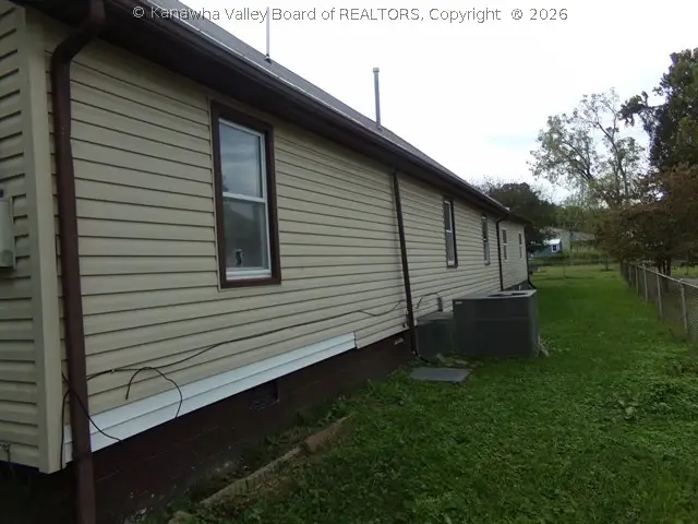 219 2nd Street N, Saint Albans, WV 25177 - #3