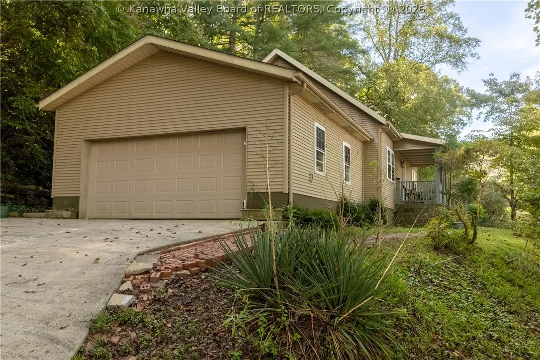 44 Elwood Drive, Chapmanville, WV 25508 - #1