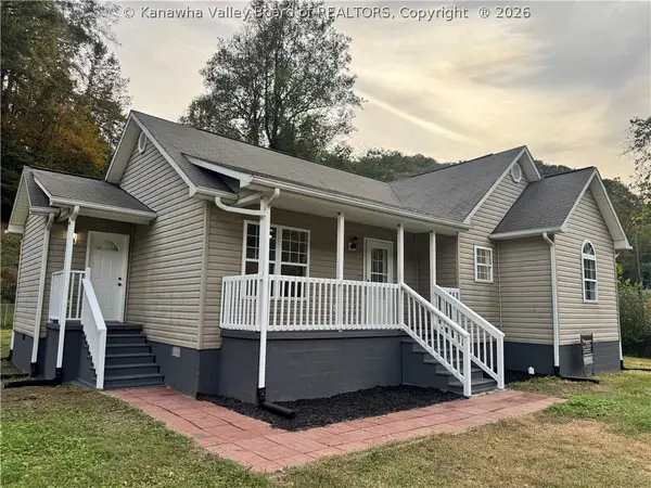 21 Lakeshore Drive, Chapmanville, WV 25508