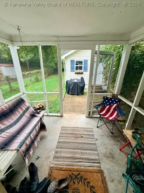 1807 Woodmont Road, Huntington, WV 25701 - #2