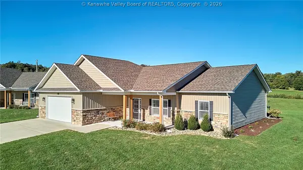 32 Loraine Way, Hurricane, WV 25526