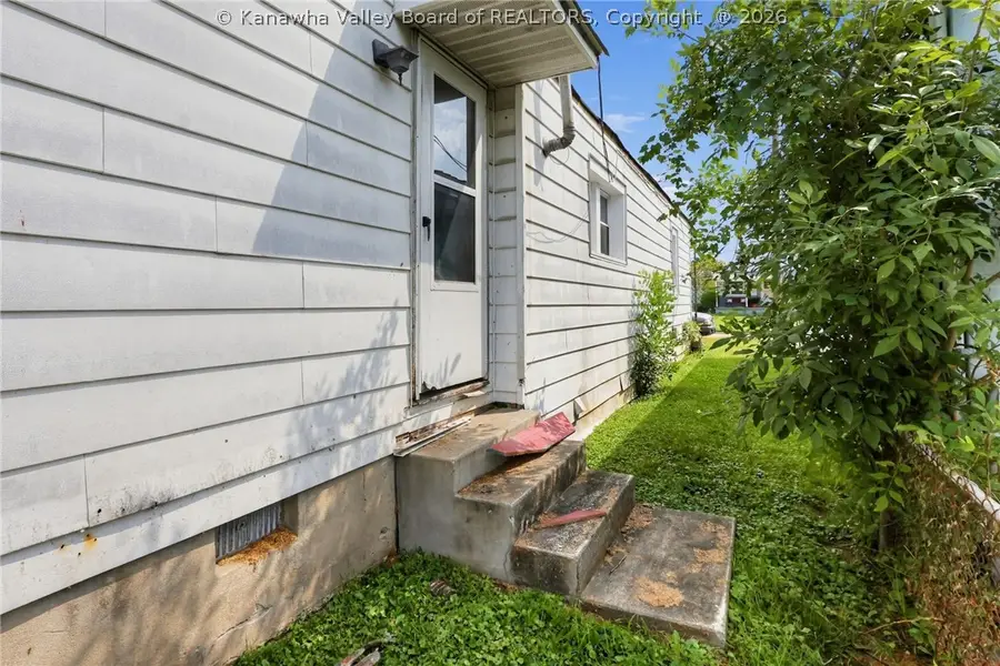 111 Oak Street, Saint Albans, WV 25177 - #3