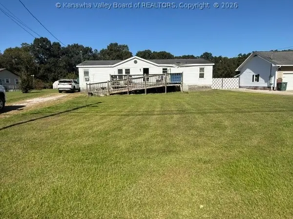 2055 Eighteen Mile Creek Road, Buffalo, WV 25033