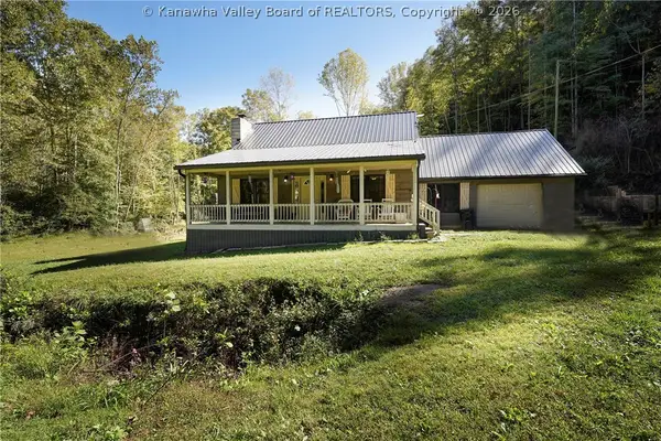 675 Queens Ridge Road, Kiahsville, WV 25534