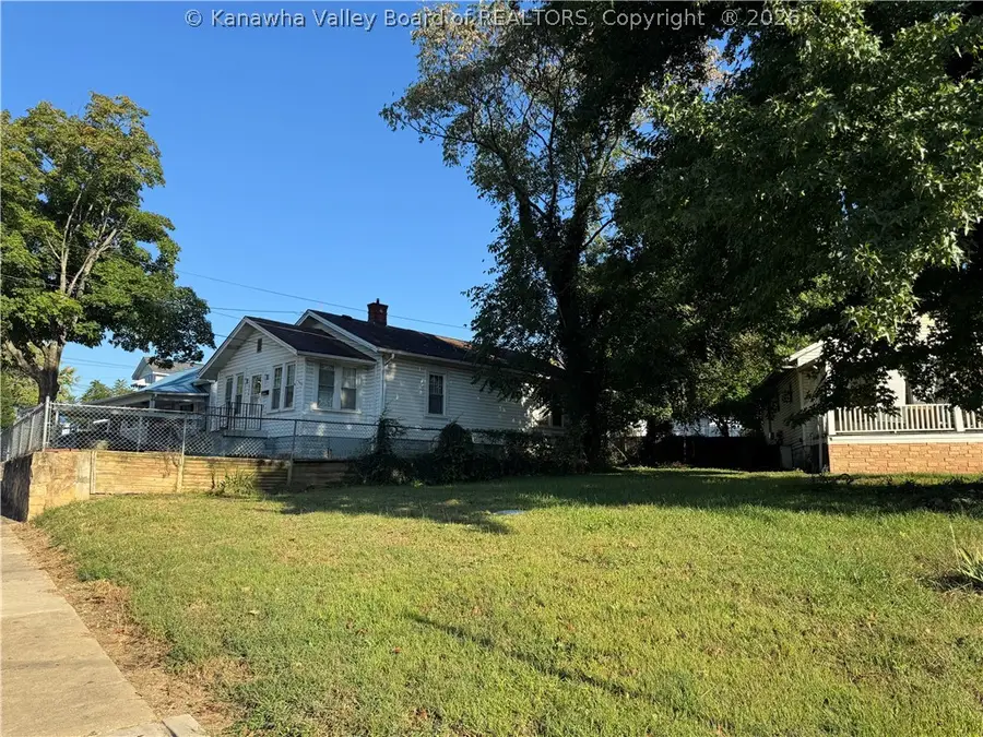 1034 Garden Street, Charleston, WV 25302 - #2