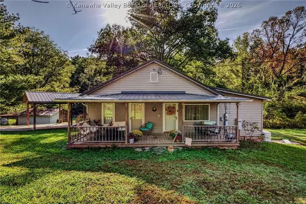 13422 Jerrys Run Road, Apple Grove, WV 25502
