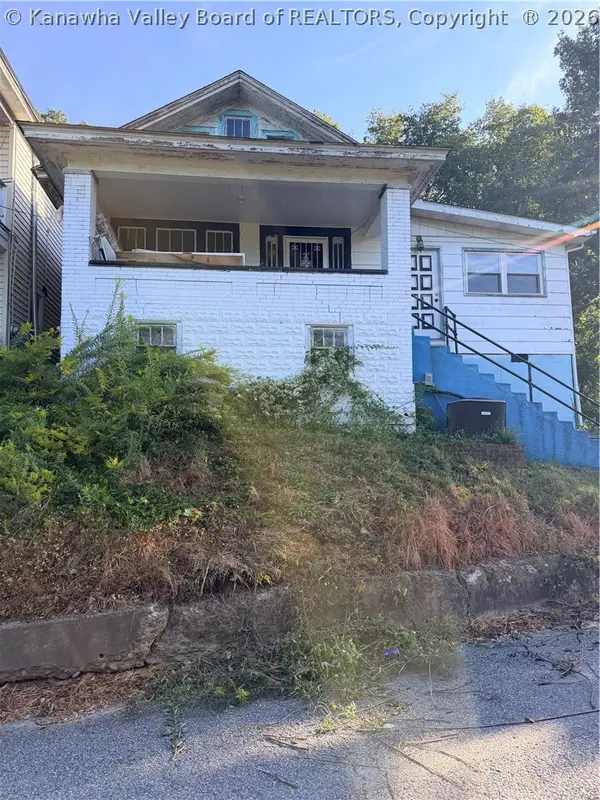 615 Locust Street, Logan, WV 25601