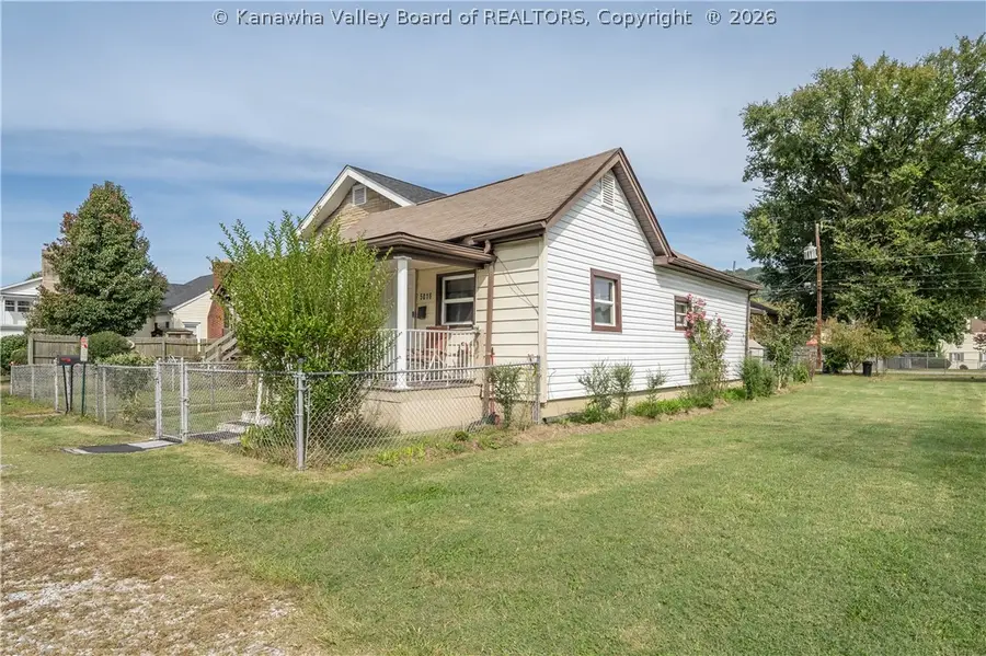 5016 Washington Avenue, Charleston, WV 25304 - #2