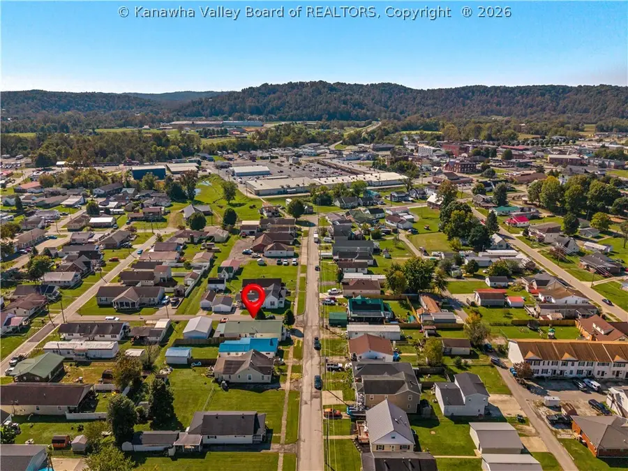 1301 Washington Avenue, Milton, WV 25541 - #3