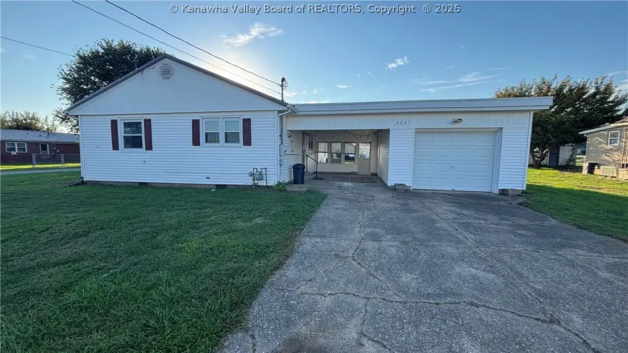 3207 Franklin Avenue, Point Pleasant, WV 25550 - #2