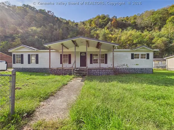 127 Harvey Drive, Delbarton, WV 25670