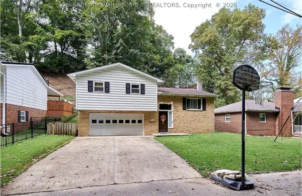 404 South Street, South Charleston, WV 25303
