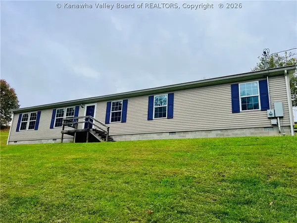 81 Adams Drive, Kenna, WV 25248