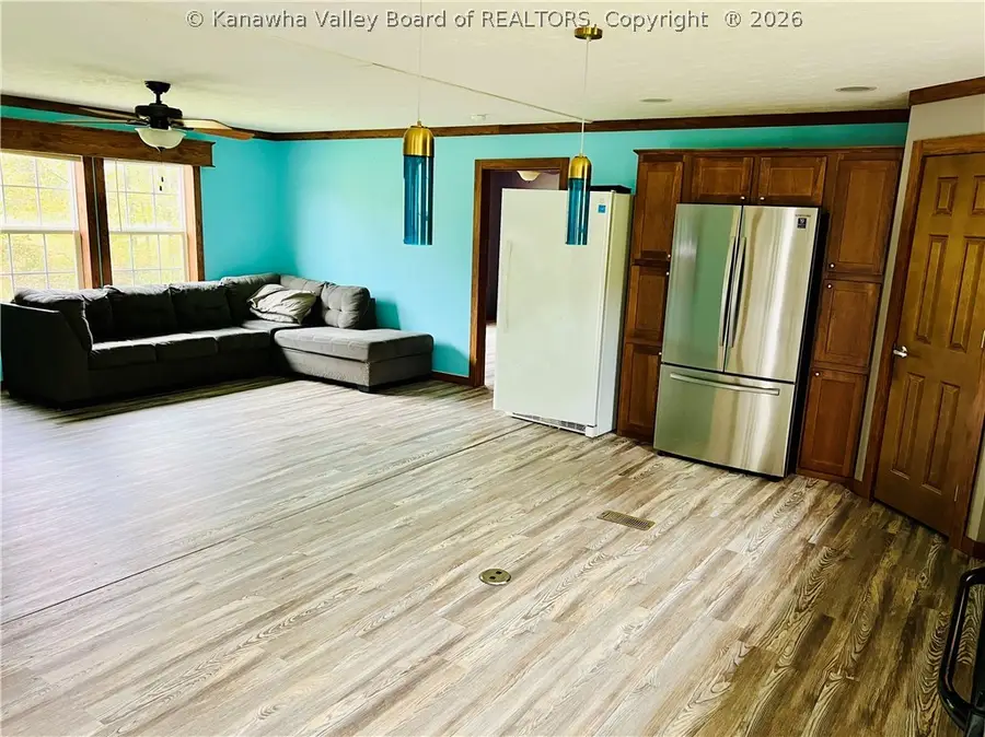 81 Adams Drive, Kenna, WV 25248 - #3