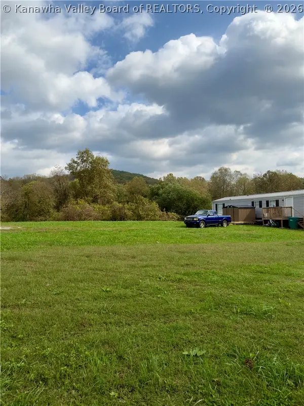 141/1420/1422 Strawberry Road, St Albans, WV 25177