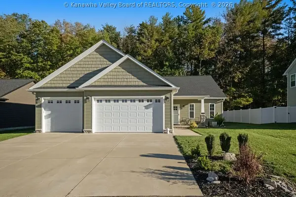 176 Alexander's Avenue, Fraziers Bottom, WV 25082