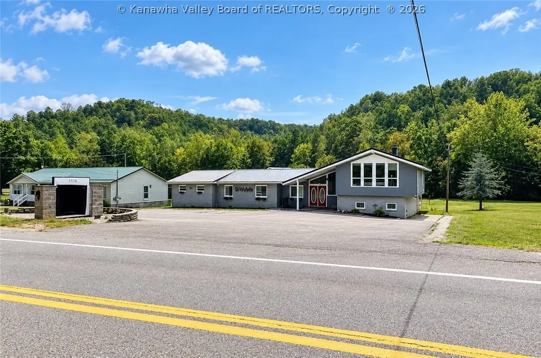 5570 Us Rt 60, Hurricane, WV 25526 - #1