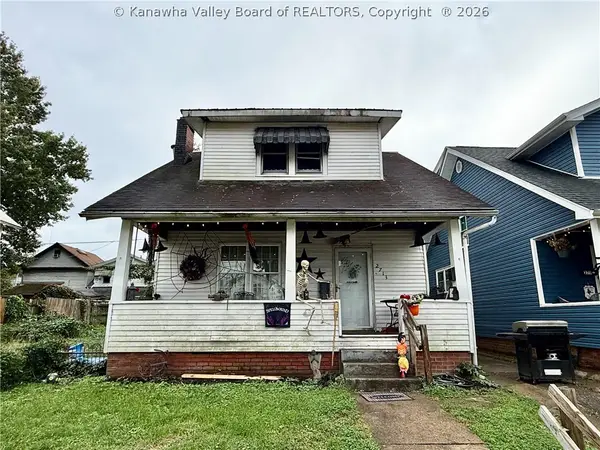2713 4th Avenue, Huntington, WV 25702