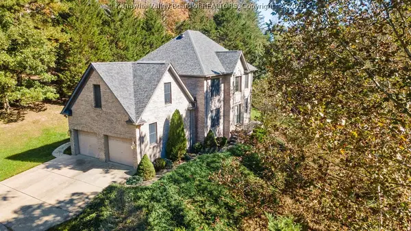 34 Cheyenne Lane, Elkview, WV 25071