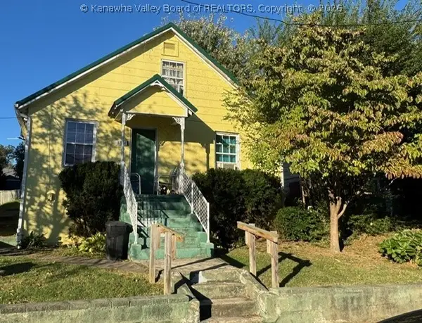 1314 & 1314 1/2 Fletcher Avenue, Dunbar, WV 25064