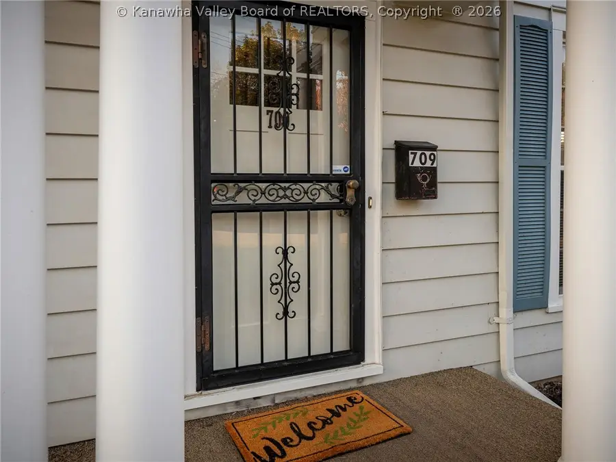 709 Helen Avenue, Charleston, WV 25302 - #3
