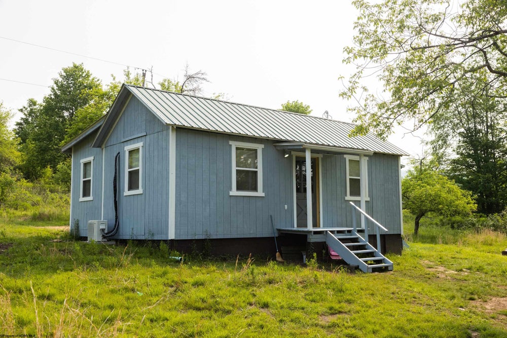 40 Rhodes Drive, Bowden, WV 26254 BHGRE