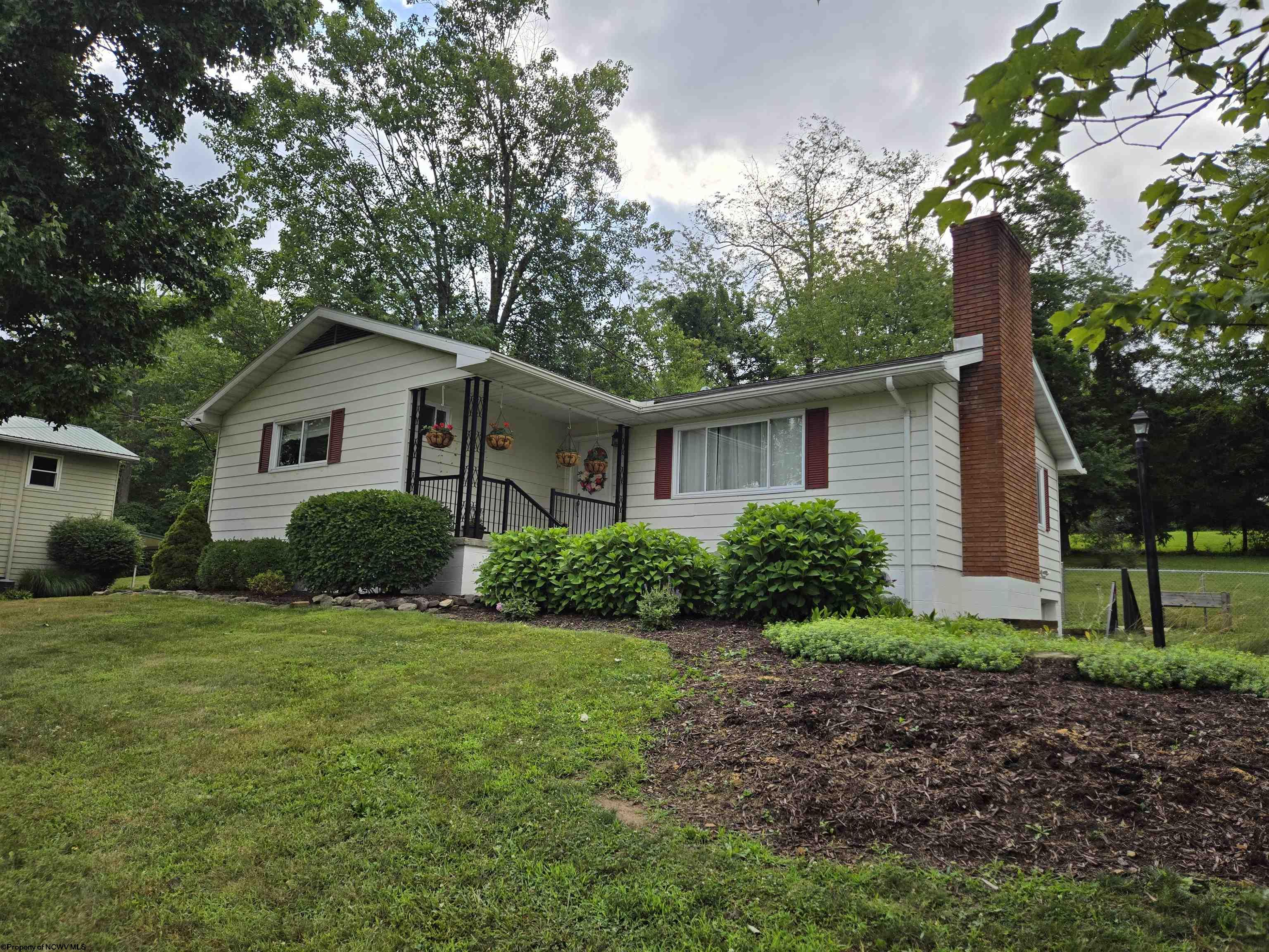 81 Imperial Woods Drive, Morgantown, WV 26508 - BHGRE