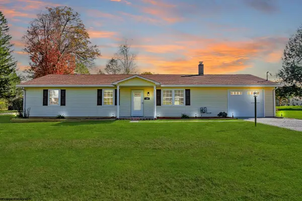 128 M Road, Arthurdale, WV 26520