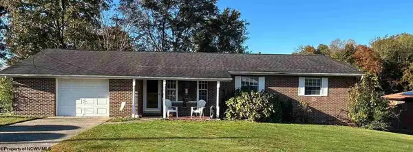 1108 Sunset Terrace, Hurricane, WV 25541