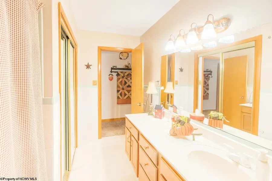 1108 Sunset Terrace, Milton, WV 25541 - Image #2