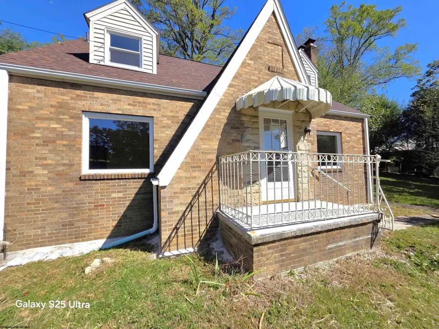 1231 College Park, Fairmont, WV 26554 - Image #3