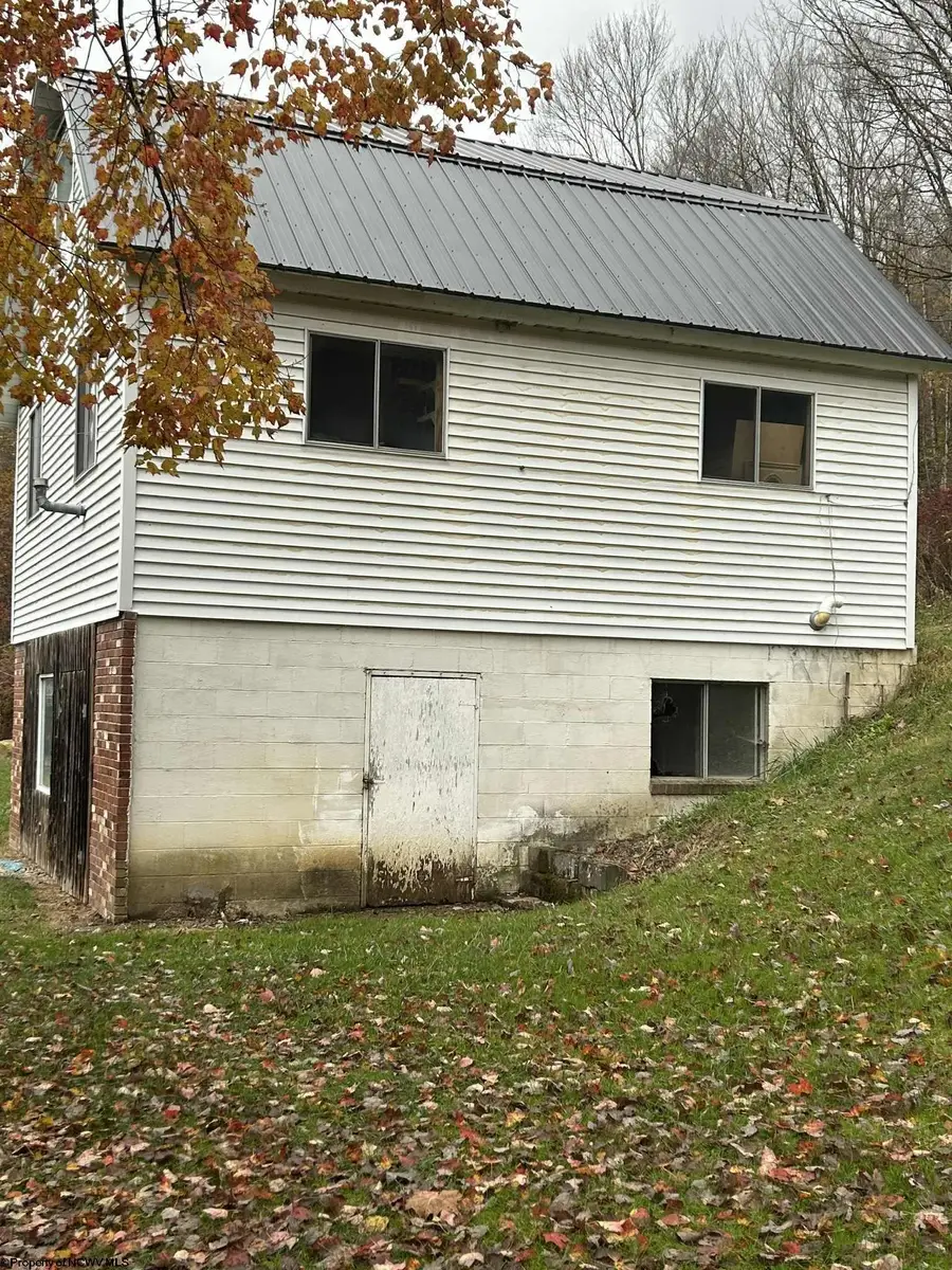 6801 Heaston Ridge Road, Rock Cave, WV 26234 - Image #3