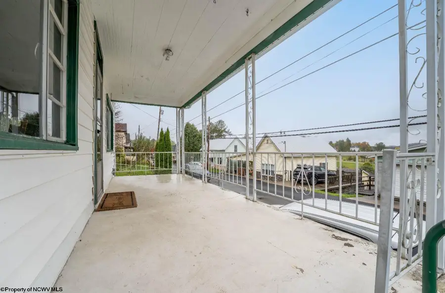 341 Satterfield Street, Fairmont, WV 26554 - Image #3