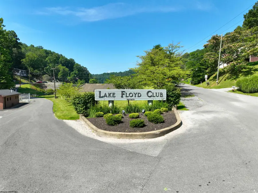 292 LAKE FLOYD Circle, Bristol, WV 26426 - Image #2