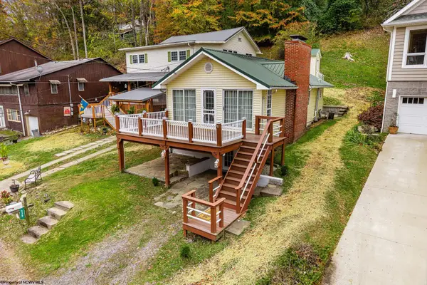 938 LAKE FLOYD Circle, Bristol, WV 26426