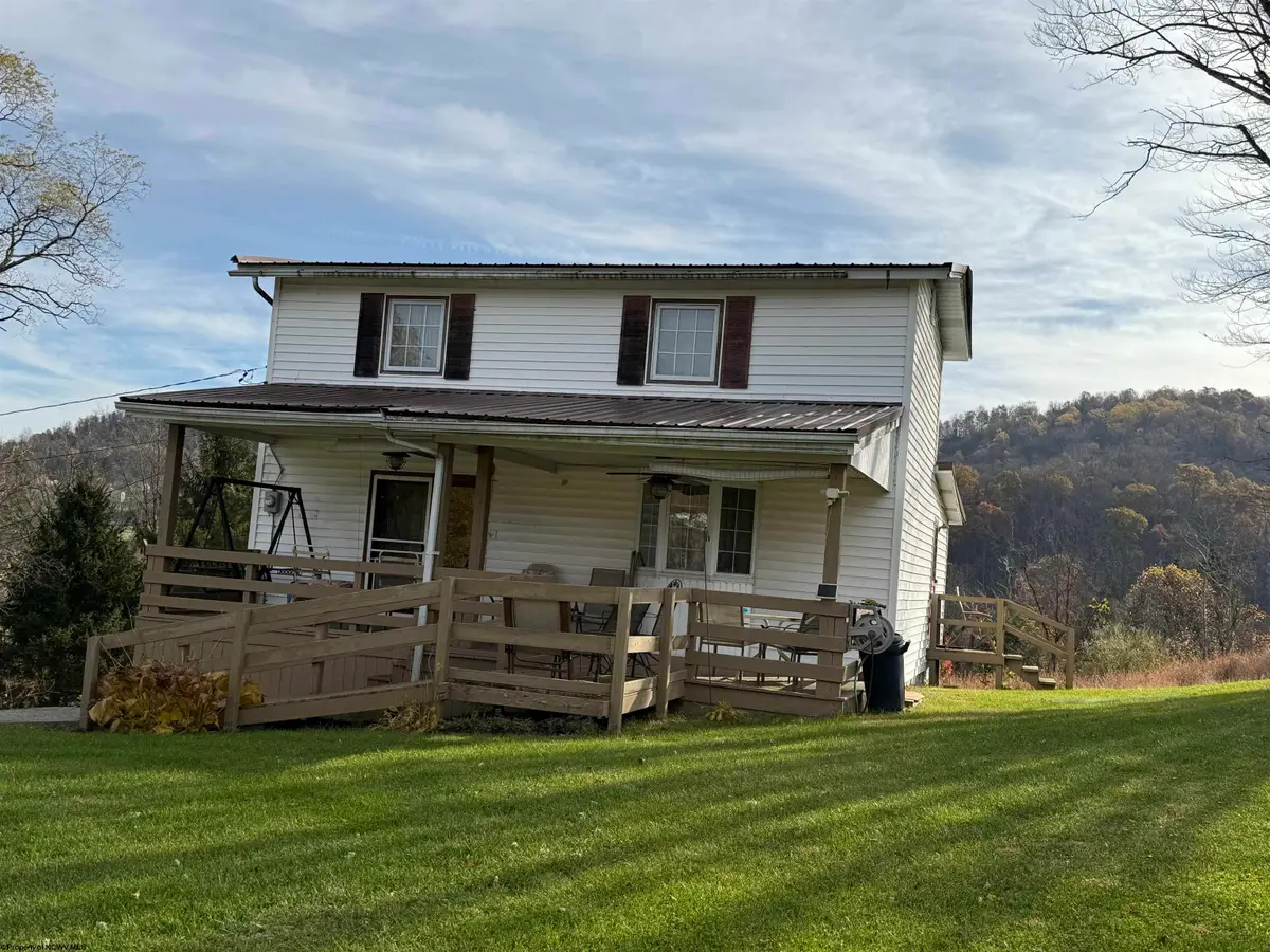 94 Caldwell Road, Clarksburg, WV 26301 - Image #1