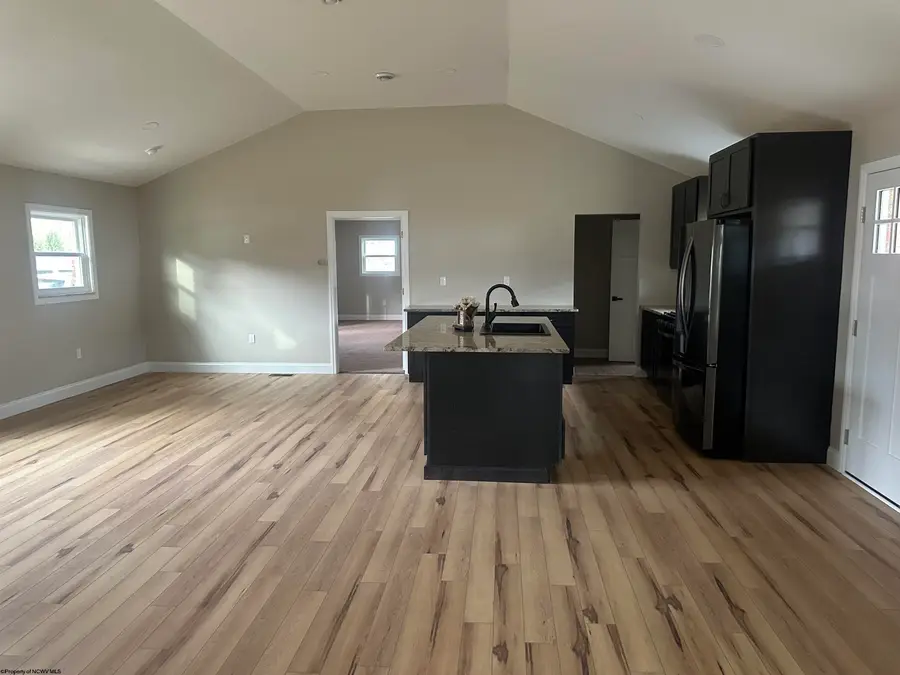 38 Dunmore Street, Fairmont, WV 26554 - Image #2