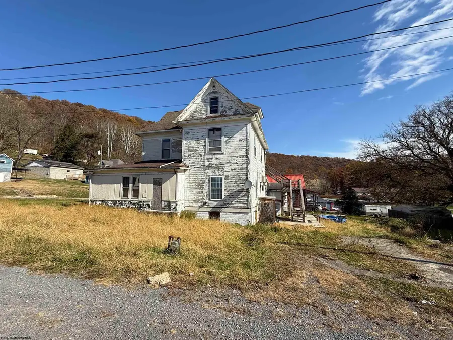 1008 E Main Street, Mannington, WV 26582 - Image #3