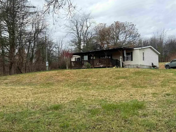 505 F Road, Arthurdale, WV 26520