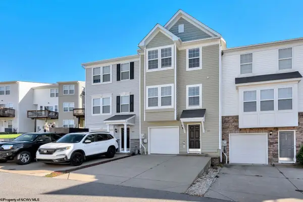 211 Summerfield Drive, Morgantown, WV 26508