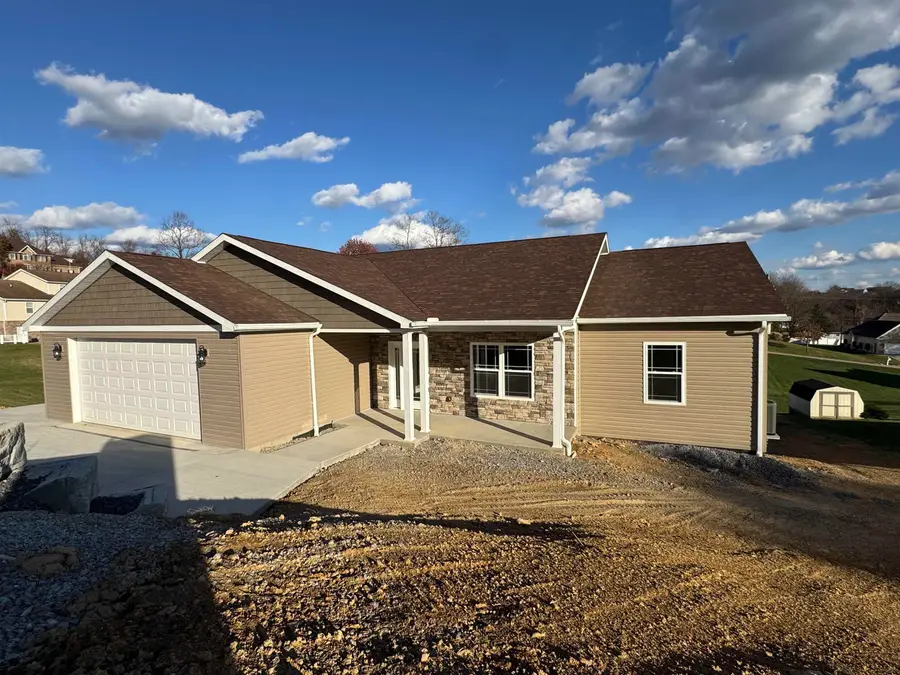 134 Kimberly Circle, Fairmont, WV 26554 - Image #2